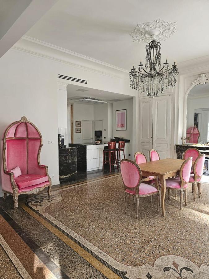 Chateau Grandclement Lyon Villeurbanne Niveau Rdc - Tresor Cache En Ville Avec Vue Piscine Et Parc Вильорбан Екстериор снимка