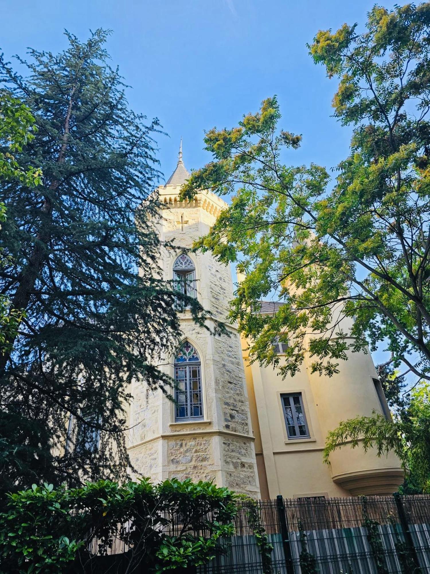 Chateau Grandclement Lyon Villeurbanne Niveau Rdc - Tresor Cache En Ville Avec Vue Piscine Et Parc Вильорбан Екстериор снимка